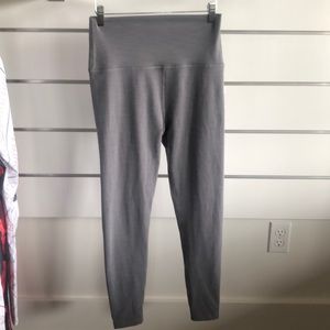 Grey ribbed Beyond Yoga leggings